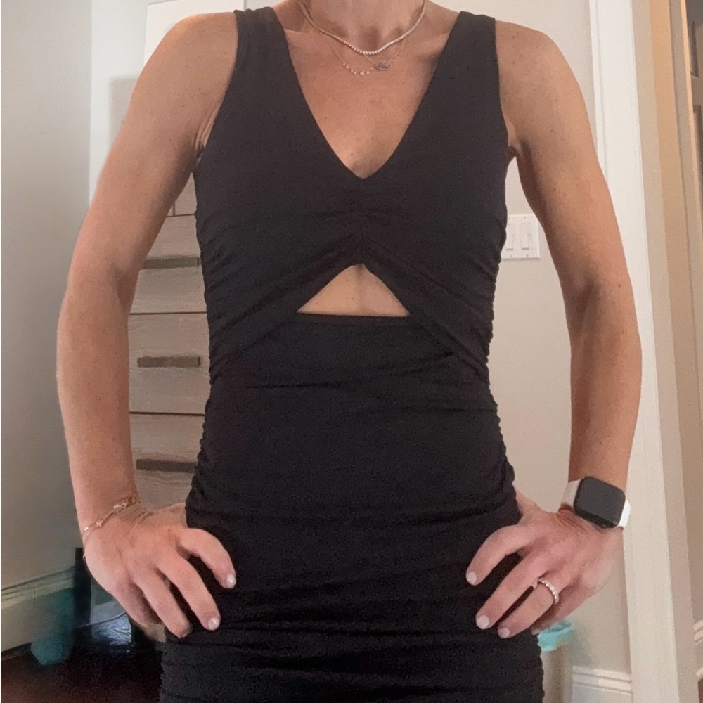 Susana Monaco midi ruched dressed with cut out.